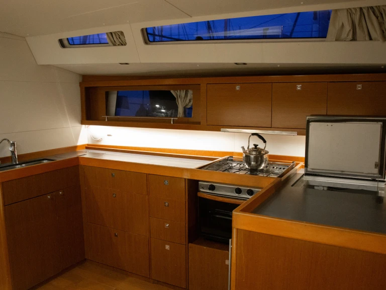 Verhuur Zeilboot Bénéteau met vaarbewijs