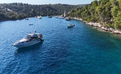 Huur een Grginić Mirakul 40 in Split