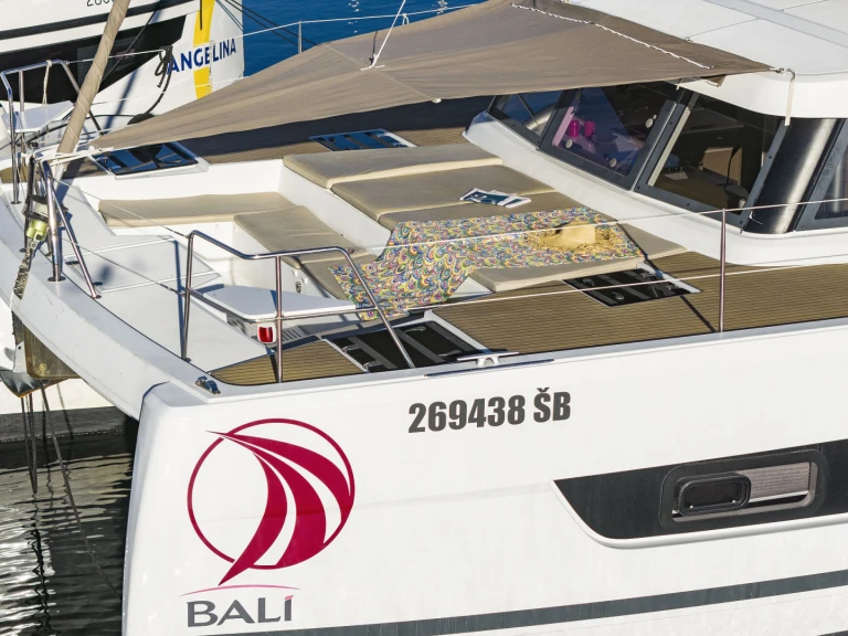 Verhuur Catamaran Bali met vaarbewijs