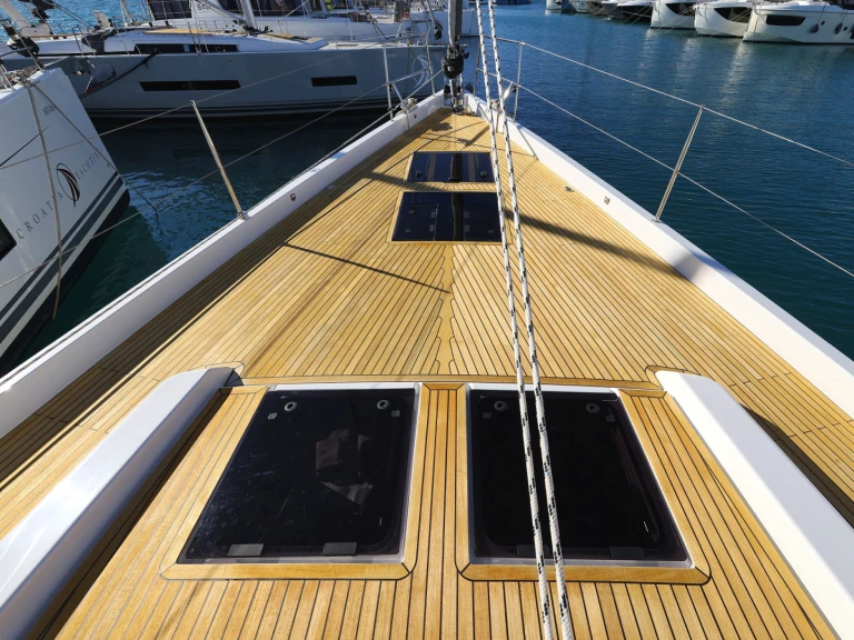 Zeilboot te huur in Seget Donji voor de beste prijs