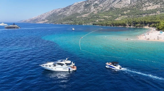 Huur een Grginić Mirakul 40 in Split