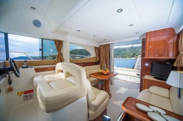 Huur een Jeanneau Prestige 36 in Split
