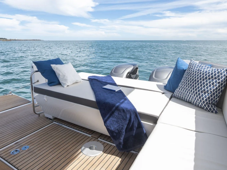 Huur Motorboot met of zonder schipper Bénéteau in Saint-Mandrier-sur-Mer