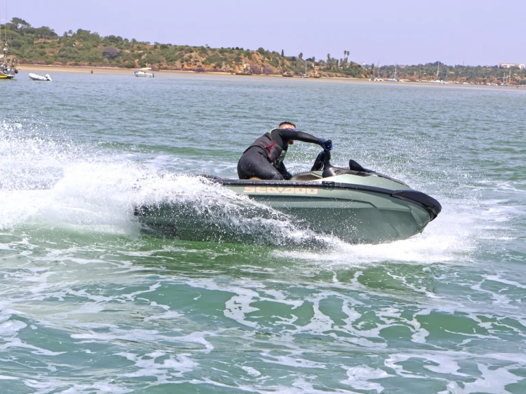 Huur Jet Ski met of zonder schipper Sea-Doo in Portimão