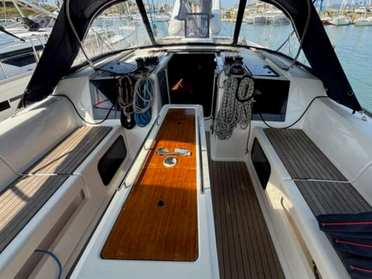 Zeilboot te huur in Spanje voor de beste prijs