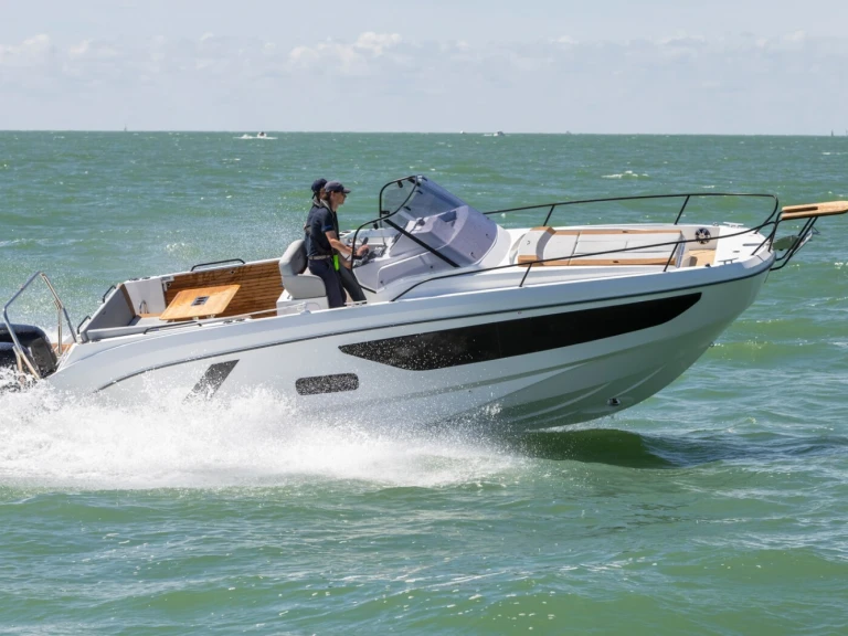 Huur een Bénéteau Flyer 9 Sundeck Elegance in Mahón