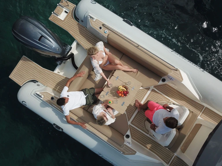 Huur RIB met of zonder schipper Capelli in Marine de Sant'Ambrogio