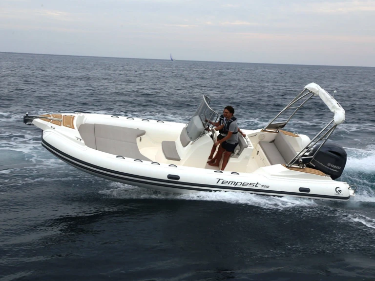 Verhuur RIB in Marine de Sant'Ambrogio - Capelli Tempest 700 CUP