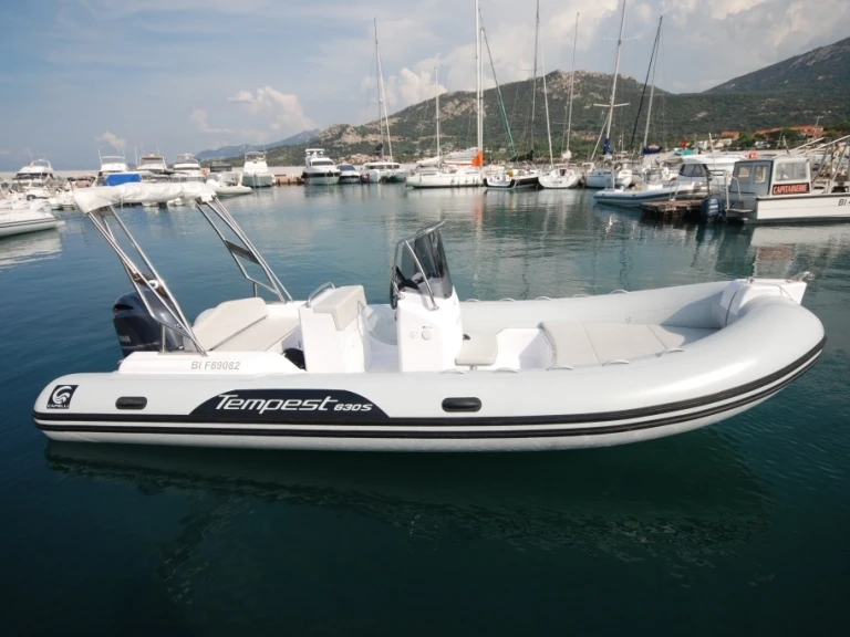 Bootverhuur Capelli TEMPEST 630 S in Marine de Sant'Ambrogio via SamBoat