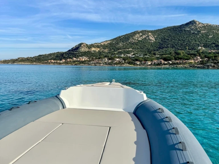 Bootverhuur Marine de Sant'Ambrogio goedkoop Tempest 900 Luxe