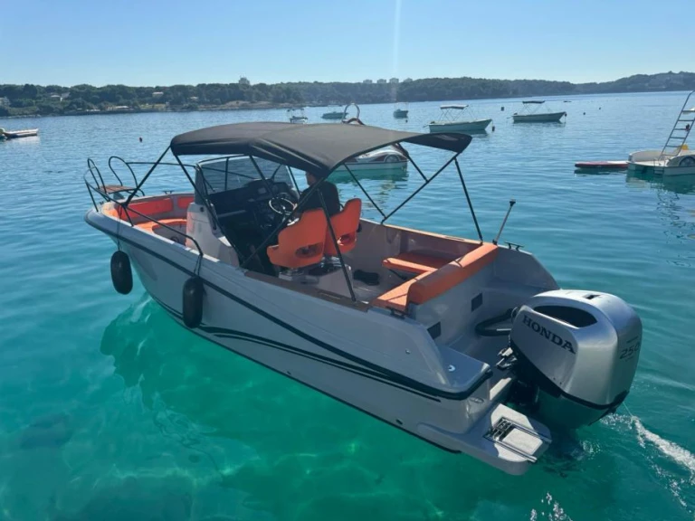 Jeanneau 755 te huur van particulier of professional in Makarska