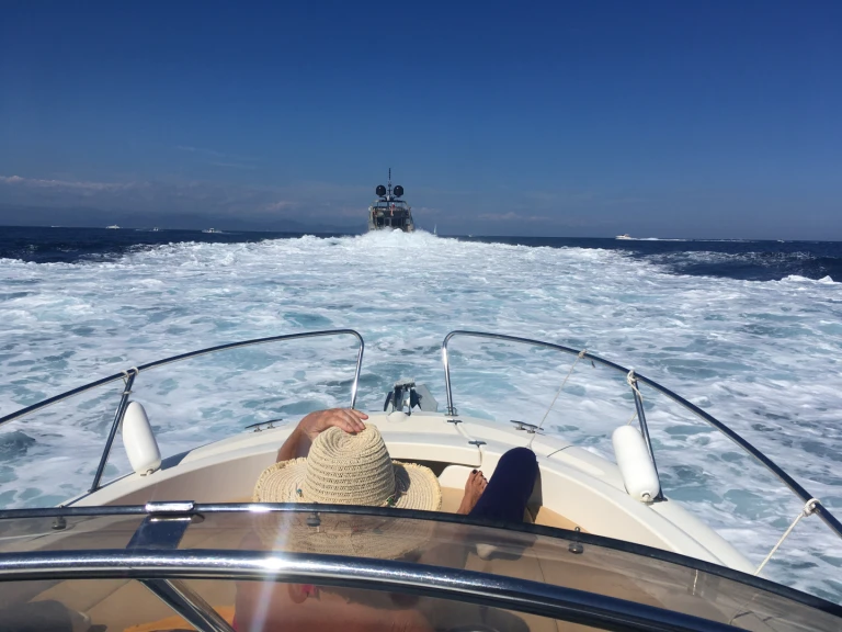 Bootverhuur Jeanneau Cap Camarat 7.15 WA in Sainte-Maxime via SamBoat