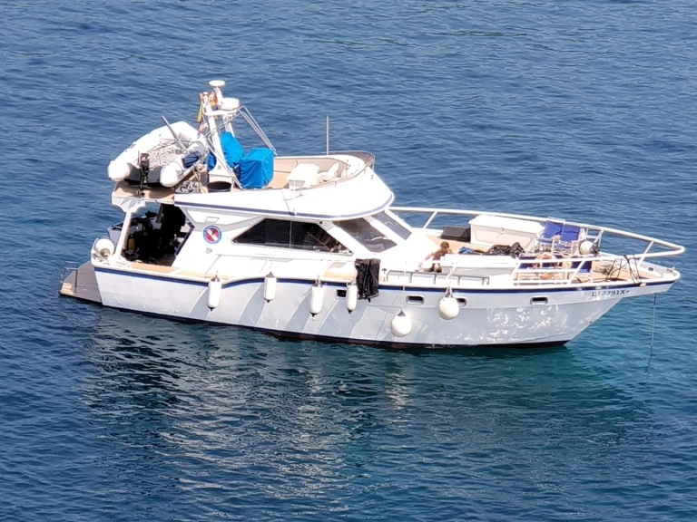 Huur Motorboot met of zonder schipper Custom Made in Bar