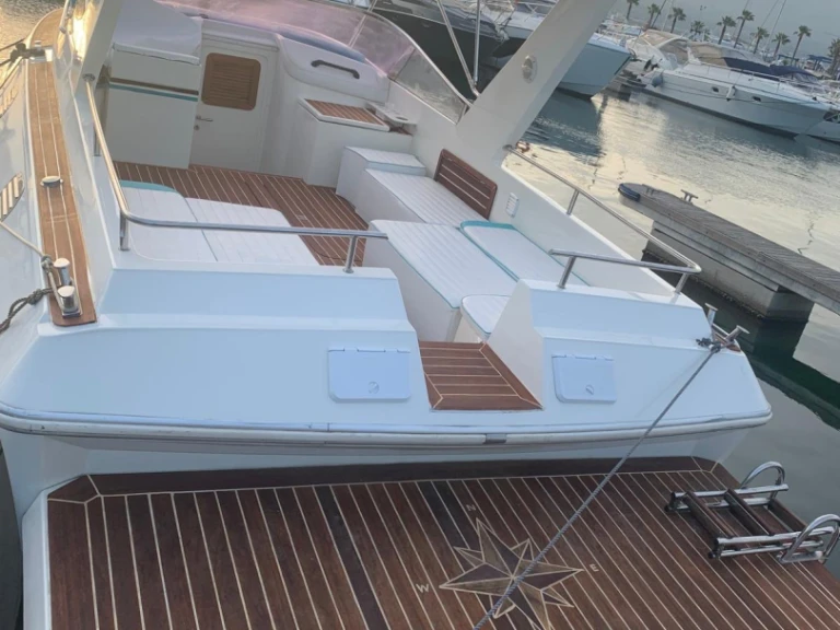 Huur een PRIMATIST By Bruno Abbate 34 in Italië