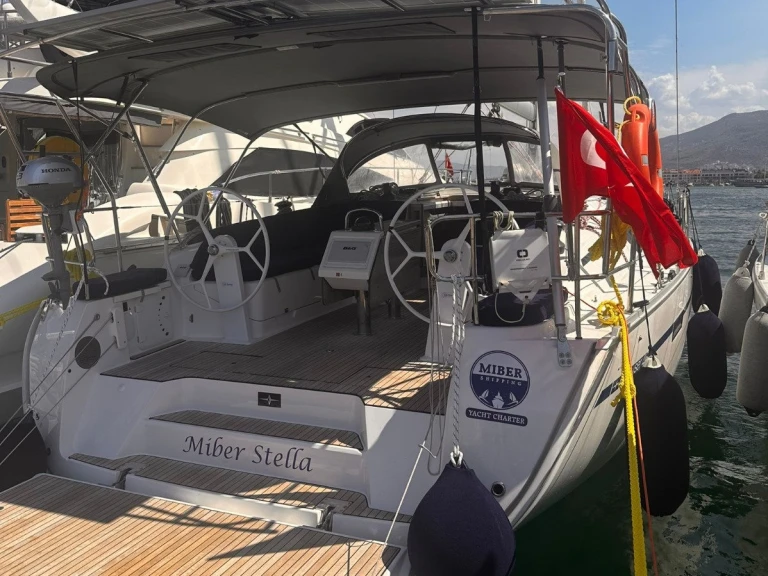 Huur een Bavaria Cruiser 46 in Fethiye