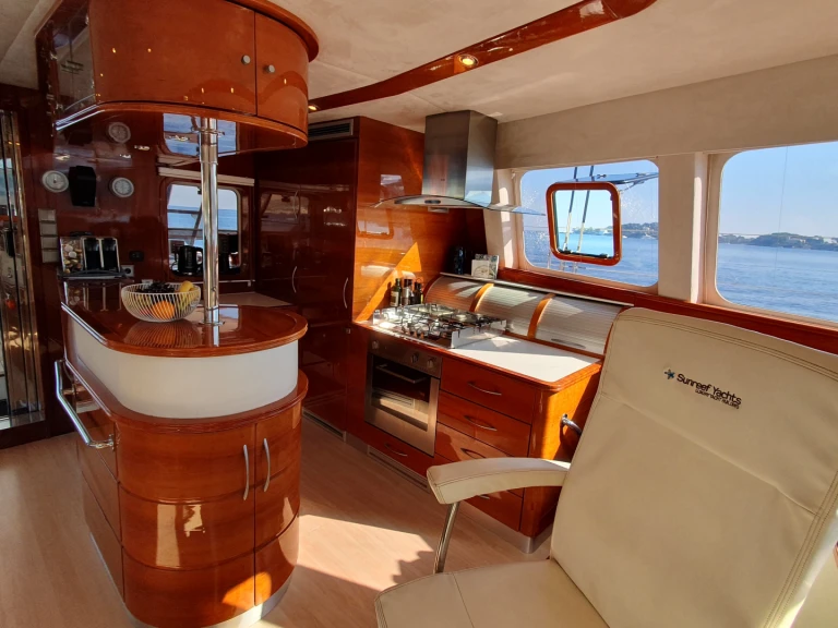 Bootverhuur Saint-Tropez goedkoop Sunreef 62