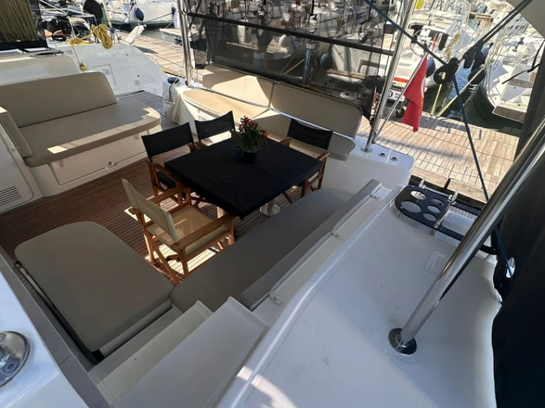 Bootverhuur Fethiye goedkoop Lagoon 46