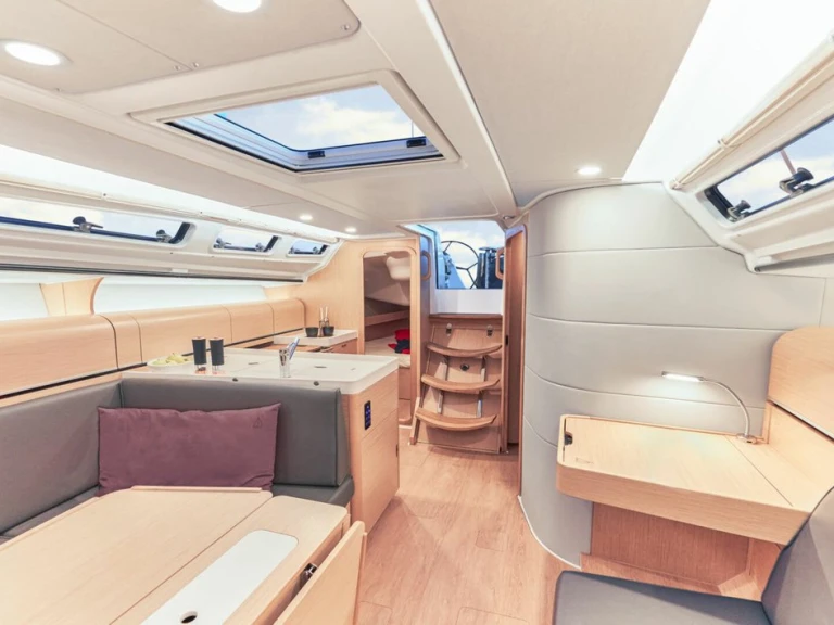 Jachthuur in Rovinj - Dehler Dehler 38 SQ via SamBoat