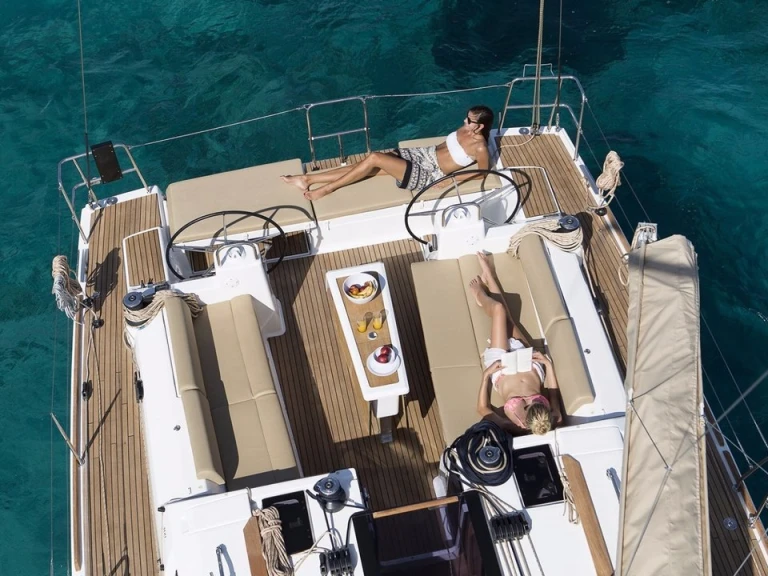 Bootverhuur Dufour Dufour 460 Grand Large in Anse Marcel via SamBoat