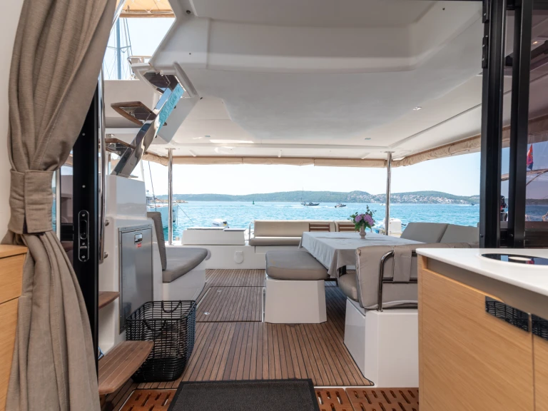 Bootverhuur Simpson Bay goedkoop Aura 51