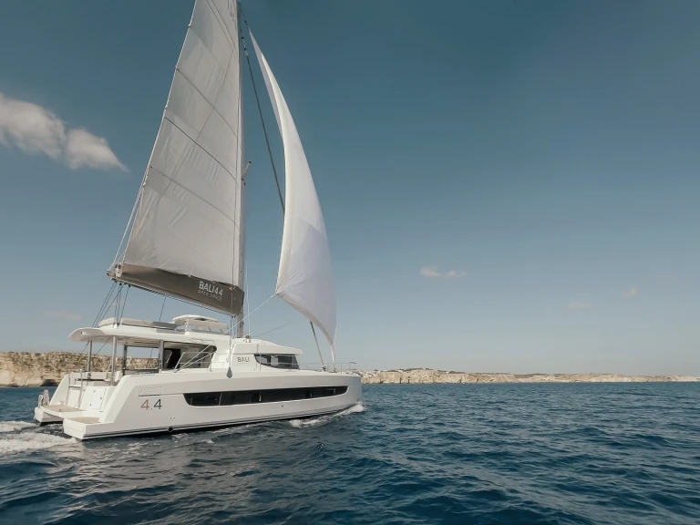 Catamaran te huur in Sitges voor de beste prijs
