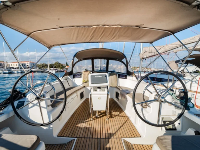 Verhuur Zeilboot in Limassol - Jeanneau Sun Odyssey 439