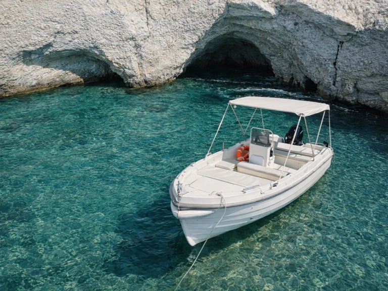 Bootverhuur Assos 450 in Provatás via SamBoat