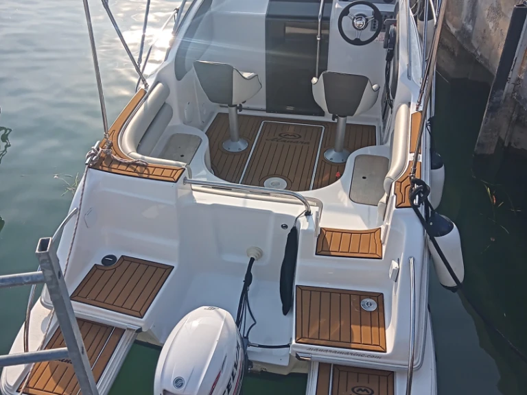 Jachthuur in Moniga del Garda - Manara Marine  620C via SamBoat