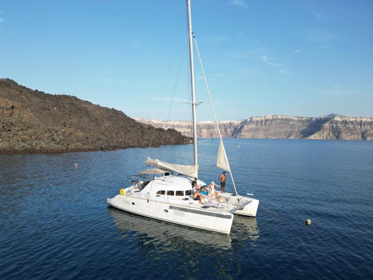 Catamaran te huur in Paros Port voor de beste prijs