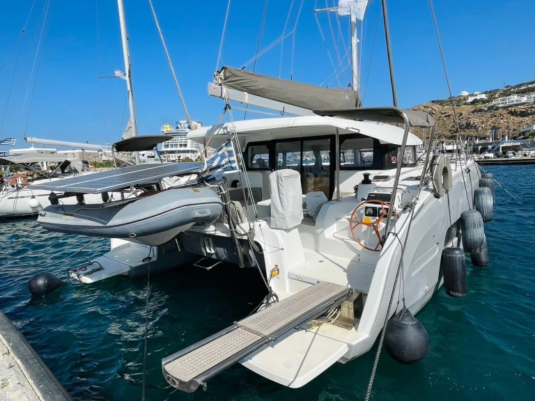 Verhuur Catamaran in Álimos - Excess Excess 11
