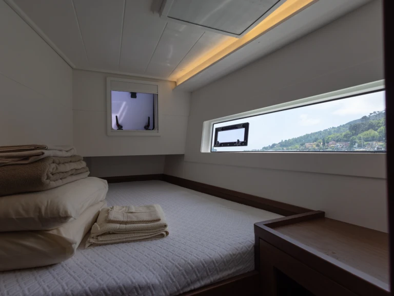 Bootverhuur Lagoon Lagoon 40 in Bocca di Magra via SamBoat