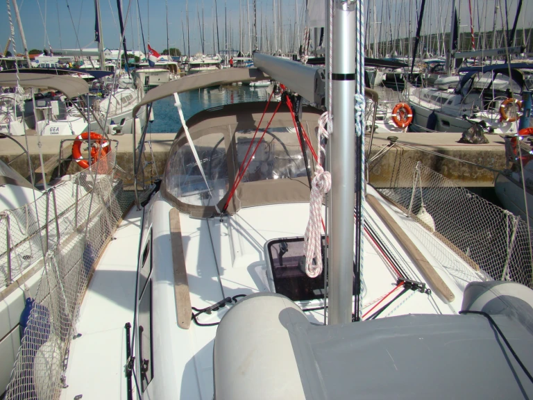 Bootverhuur Sukošan goedkoop Sun Odyssey 33i