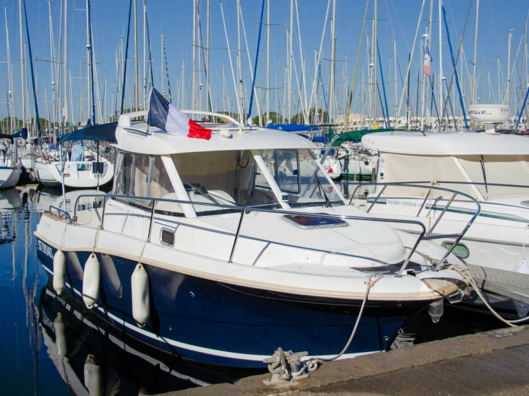 Motorboot te huur in Port-Camargue voor de beste prijs