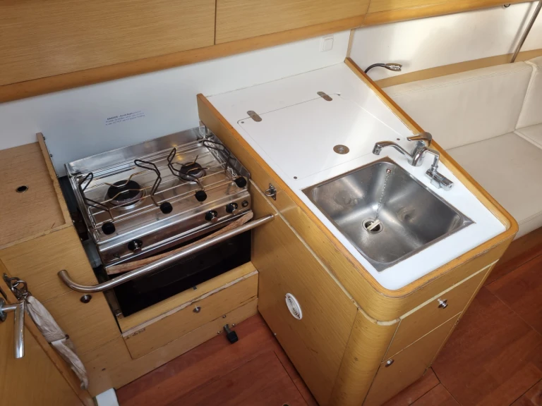 Huur Zeilboot met of zonder schipper Bénéteau in Barcelona