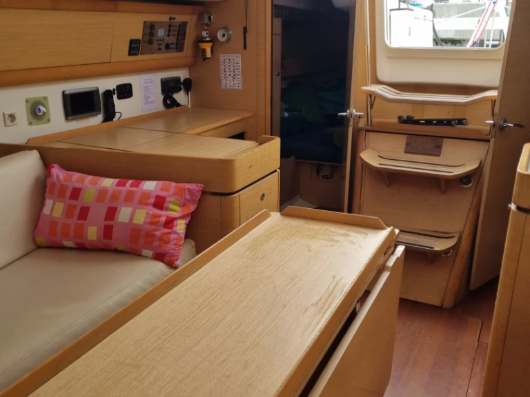 Bénéteau First 40 te huur van particulier of professional in Barcelona