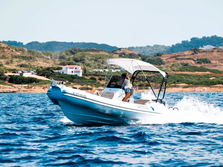 Bootverhuur Oromarine Oromarine S-65 in Ciutadella de Menorca via SamBoat