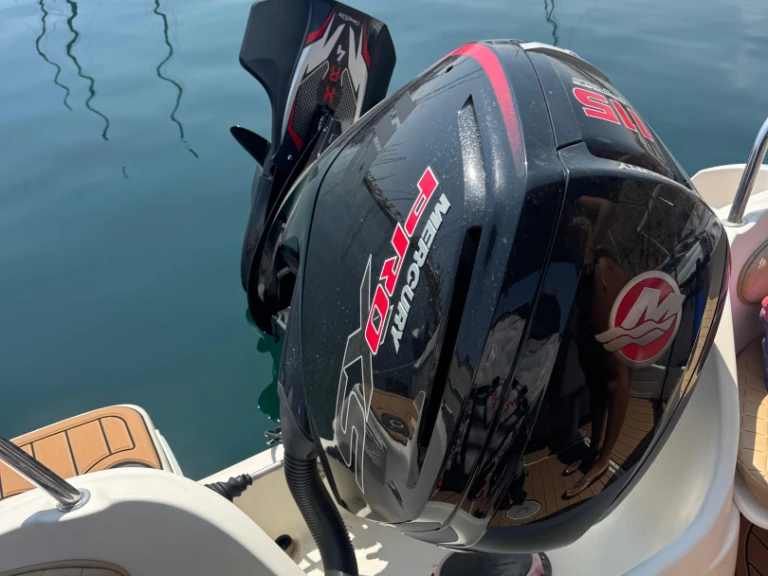Huur Motorboot met of zonder schipper Bénéteau in Port d'Alicante