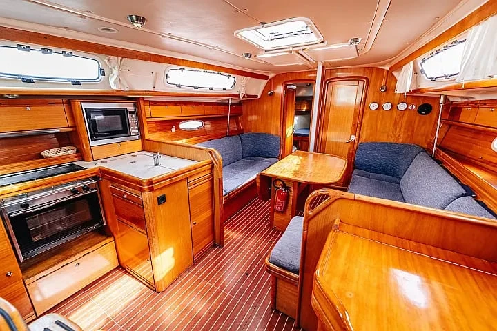 Huur Zeilboot met of zonder schipper Bavaria in Betina