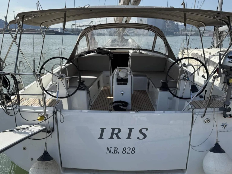 Huur een Jeanneau Sun Odyssey 490 in Volos