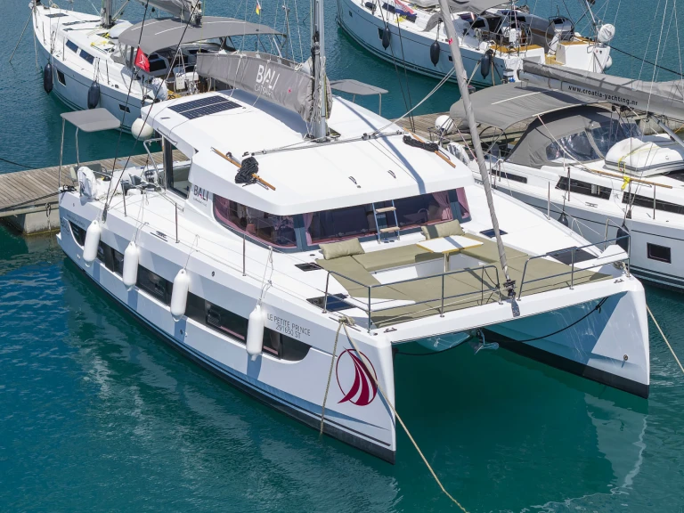 Huur Catamaran met of zonder schipper Bali in Kaštela