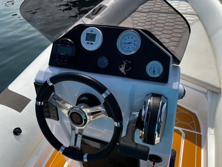 Oromarine Gravel-19 te huur van particulier of professional in Port d'Addaia (Port)