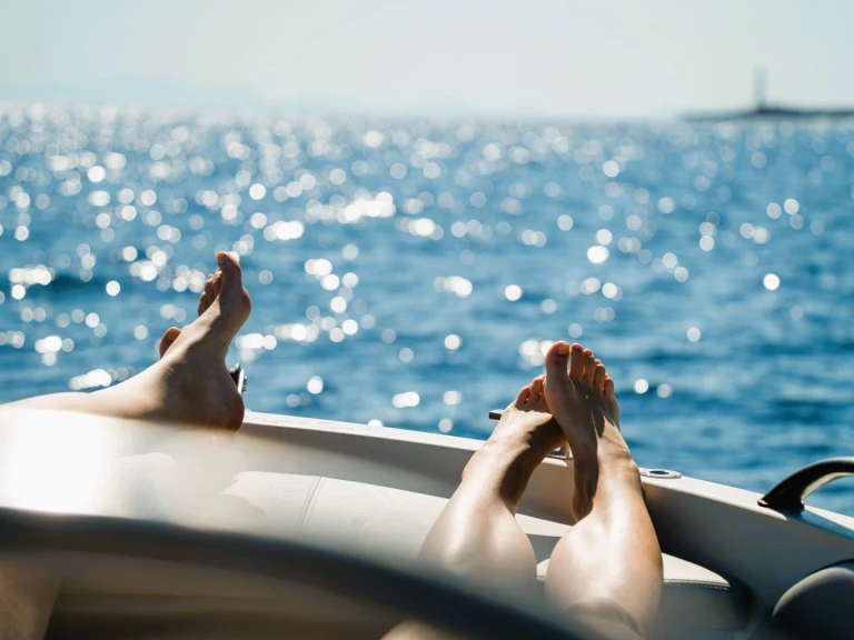 Motorboot te huur in Ciutadella de Menorca voor de beste prijs