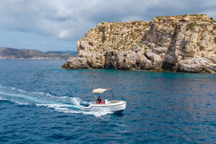 Bootverhuur Club Nàutic Santa Ponsa goedkoop 515