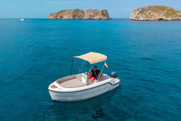 Verhuur Motorboot in Club Nàutic Santa Ponsa - AQUA 515