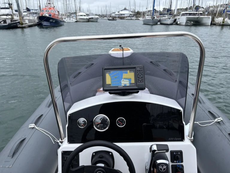 Tiger 650 Open te huur van particulier of professional in Arzon