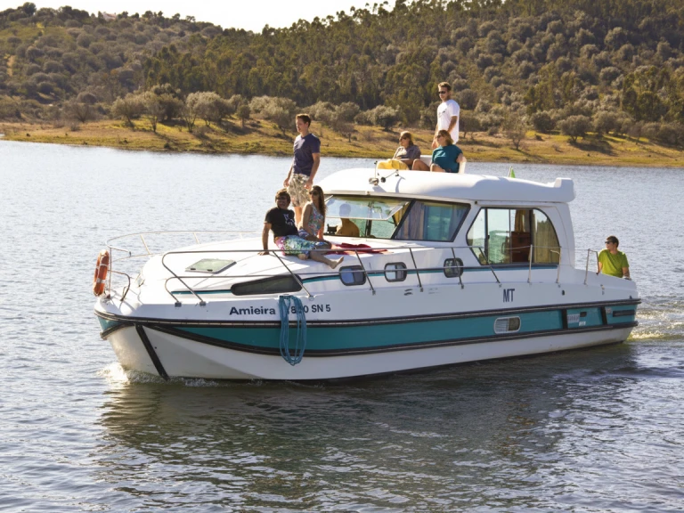 Bootverhuur Nicols Yacht Nicols Sedan 1310 in Sablé-sur-Sarthe via SamBoat