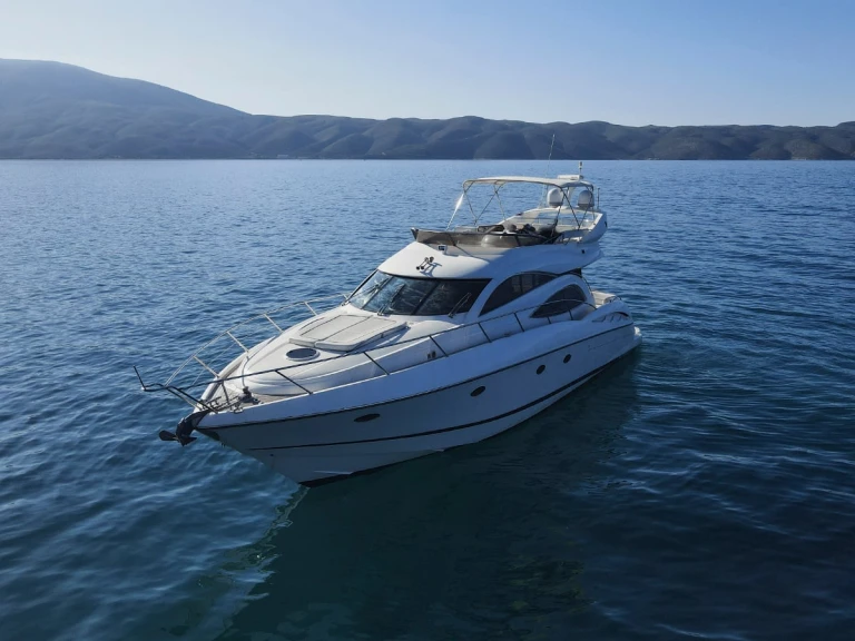 Bootverhuur Himarë goedkoop Manhattan 56