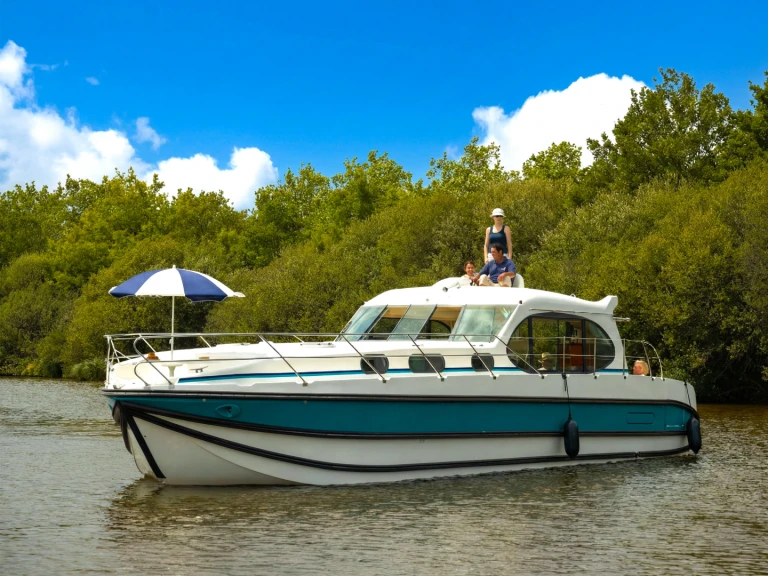 Motorboot te huur in Kisköre voor de beste prijs