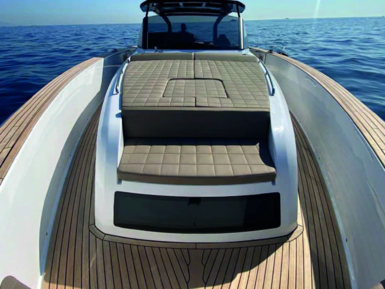 Pardo Yachts Pardo 50 te huur van particulier of professional in Torre Annunziata