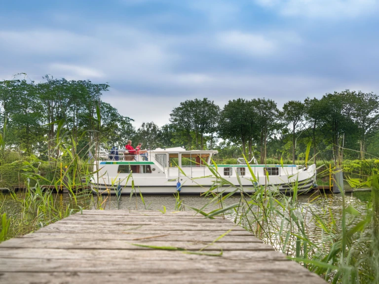 Huur Woonboot met of zonder schipper Pénichette in Corbigny